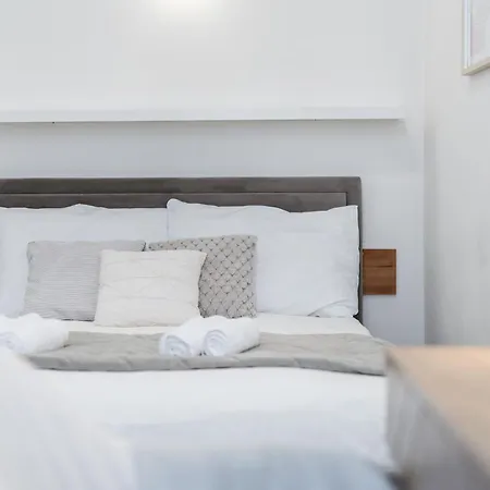 Rentero Apartment, 10 Minutes Wenceslas Square, *