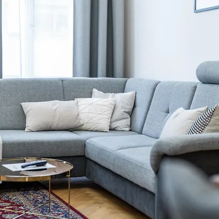 Rentero Apartment, 10 Minutes Wenceslas Square, Apartment
