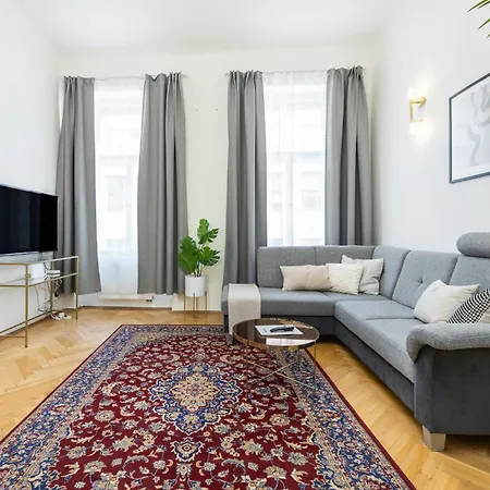 Apartament 10 Minutes Wenceslas Square In *