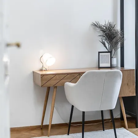 Daire Rentero Apartment, 10 Minutes Wenceslas Square,